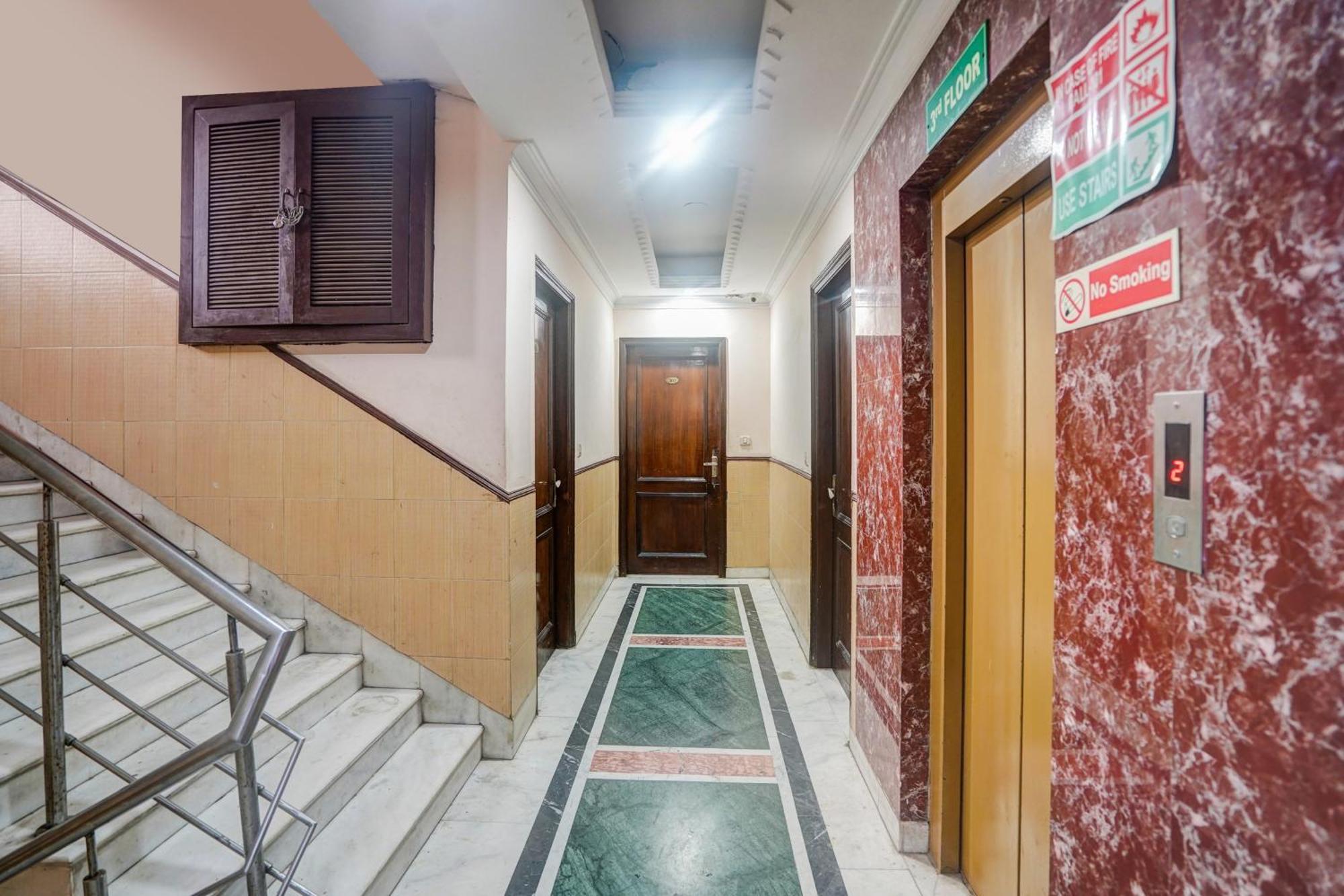 Fabhotel De Gold Neu-Delhi Exterior foto